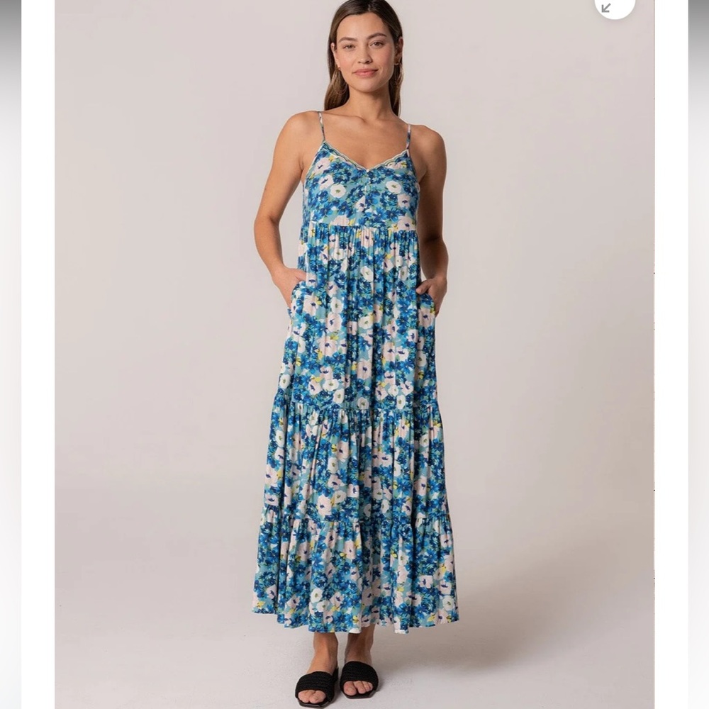 Love Stitch Blue Floral Flowers embroidery scallop bodice Sundress Maxi Dress M